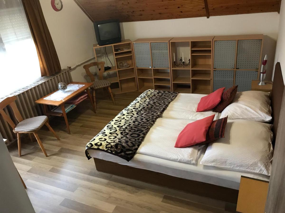 Apartman Berki Margit Hévíz Buitenkant foto